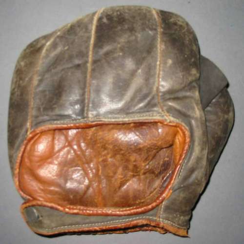 c. 1910's Fielders Mitt Black Back